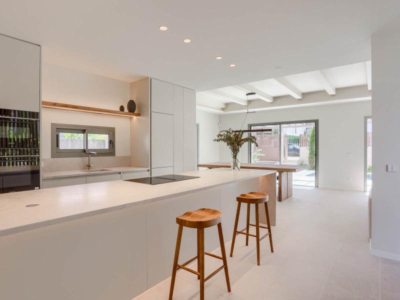 Contemporary Luxury Villa for Sale in Colònia de Sant Pere, Mallorca , East 