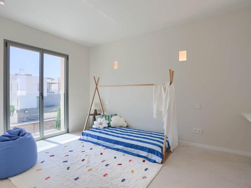 Contemporary Luxury Villa for Sale in Colònia de Sant Pere, Mallorca , East 
