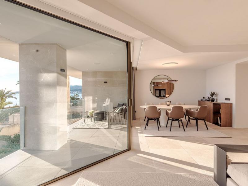 Ground-Level Sea Front Apartment for Sale in Portixol, Palma , Illes Balears , Palma 