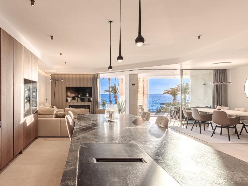 Ground-Level Sea Front Apartment for Sale in Portixol, Palma , Illes Balears , Palma 