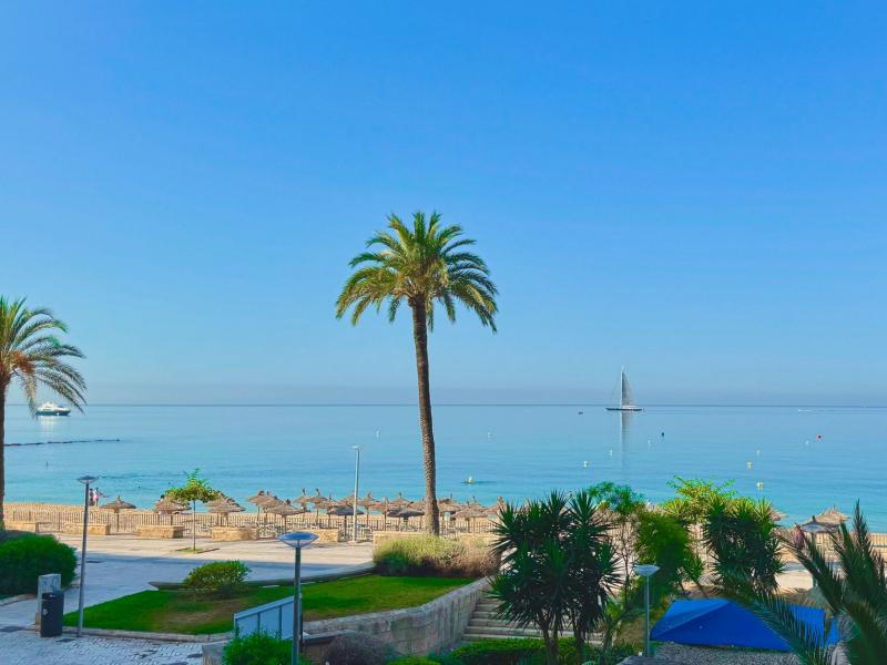 Ground-Level Sea Front Apartment for Sale in Portixol, Palma , Illes Balears , Palma 