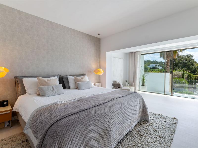 Villa for sale in Mallorca - Camp de Mar , Andratx , Illes Balears 