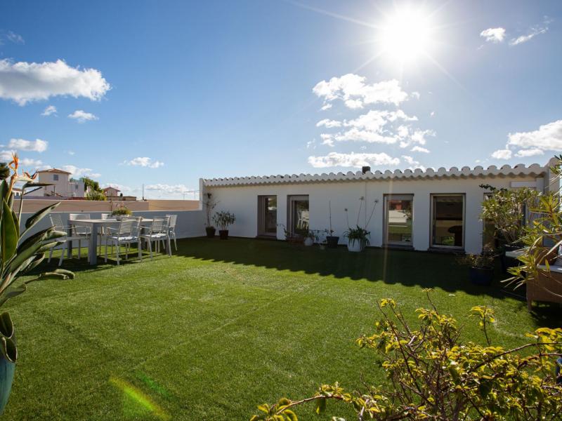 Stunning Two-Bedroom Designer Loft With Panoramic Light, Sea Views & Roof Terrace - Gènova , Genova , Illes Balears 
