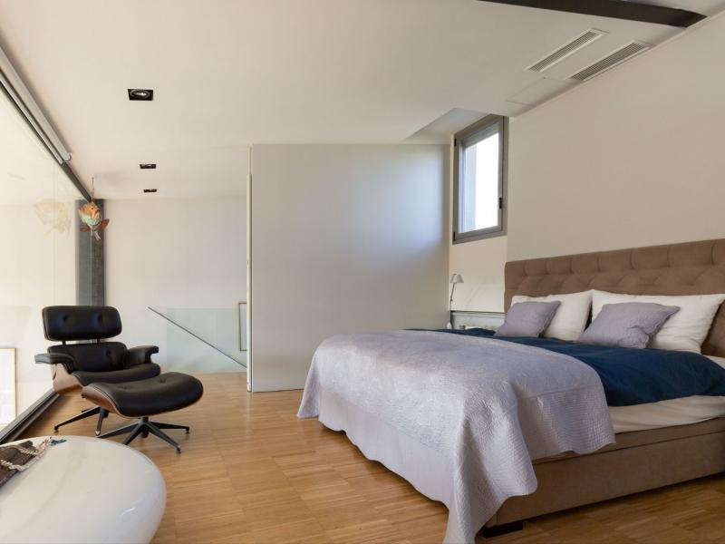 Stunning Two-Bedroom Designer Loft With Panoramic Light, Sea Views & Roof Terrace - Gènova , Genova , Illes Balears 