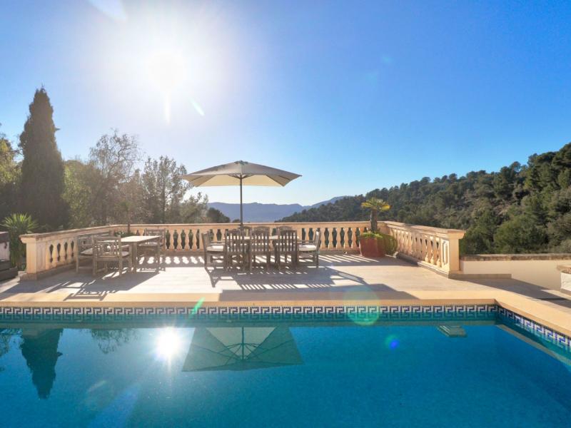 Private Villa for Sale in the Protected Area of Son Font - Mallorca , Andratx , Illes Balears 