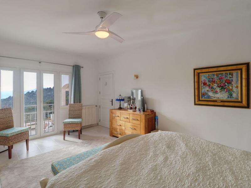 Private Villa for Sale in the Protected Area of Son Font - Mallorca , Andratx , Illes Balears 