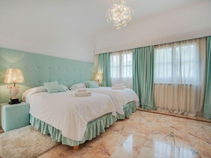 Impressive 6 Bedroom Villa for Sale in Son Vida - Palma de Mallorca , Illes Balears , Palma 