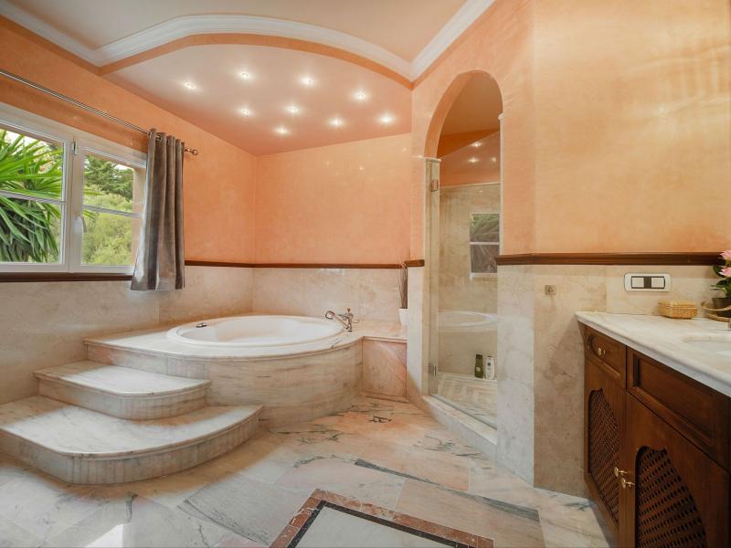 Impressive 6 Bedroom Villa for Sale in Son Vida - Palma de Mallorca , Illes Balears , Palma 