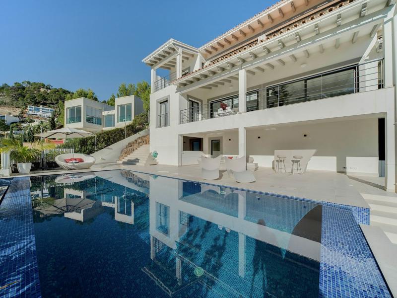Impressive 6 Bedroom Villa for Sale in Son Vida - Palma de Mallorca , Illes Balears , Palma 