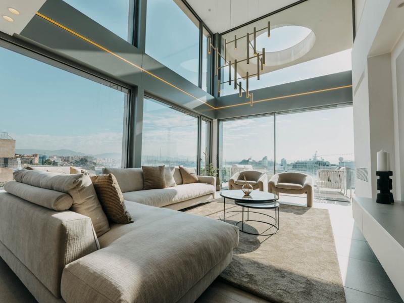 Contemporary 4 Bedroom Apartment with Sea Views in Palma de Mallorca , Illes Balears , Palma 