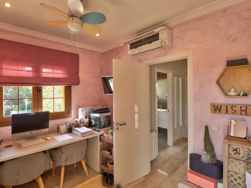 Elegant villa for Sale in Son Ferrer Calvià - Mallorca , Illes Balears 