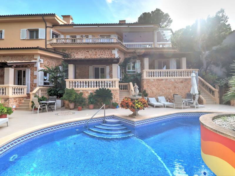 Luxury Coastal villa for sale in Costa de la Calma - Mallorca , Calvia , Illes Balears 