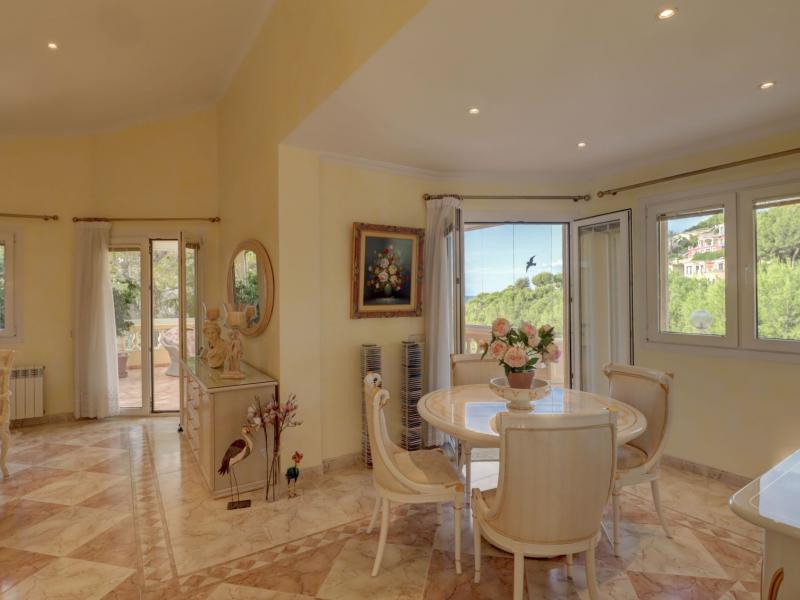Luxury Coastal villa for sale in Costa de la Calma - Mallorca , Calvia , Illes Balears 