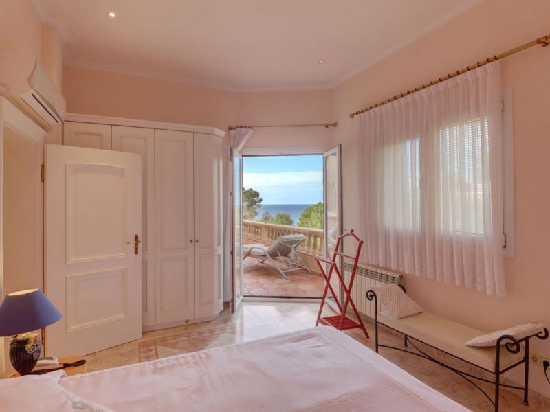 Luxury Coastal villa for sale in Costa de la Calma - Mallorca , Calvia , Illes Balears 