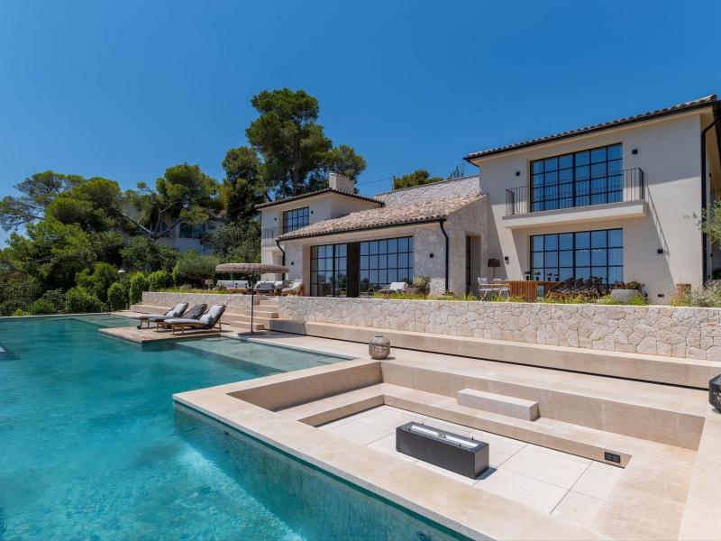 Elegant Villa for sale in Mallorca - Bendinat , Bendinat 