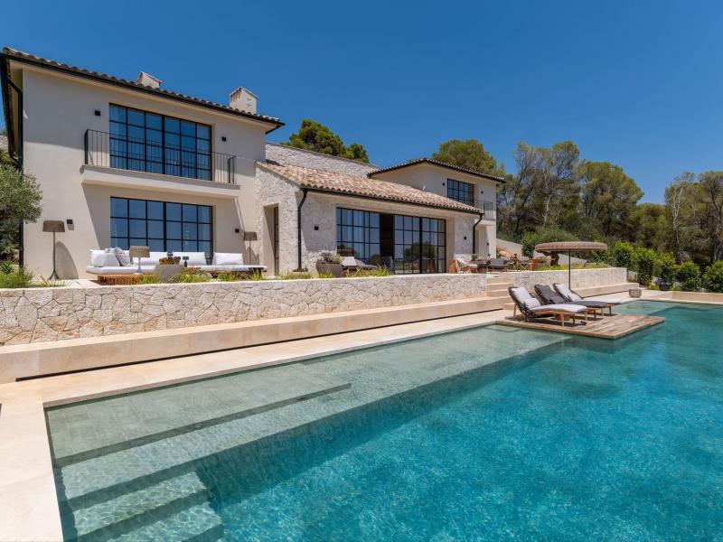 Elegant Villa for sale in Mallorca - Bendinat , Bendinat 