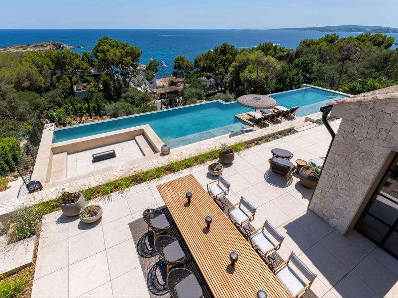 Elegant Villa for sale in Mallorca - Bendinat , Bendinat 