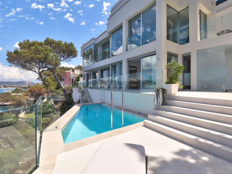 Frontline Villa for sale in Santa Ponsa - Mallorca , Illes Balears , Santa Ponca 