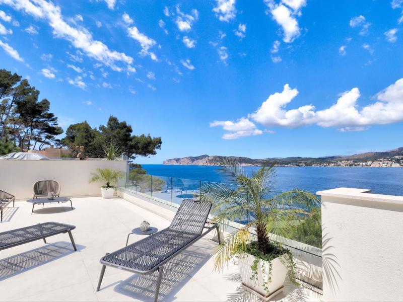 Frontline Villa for sale in Santa Ponsa - Mallorca , Illes Balears , Santa Ponca 
