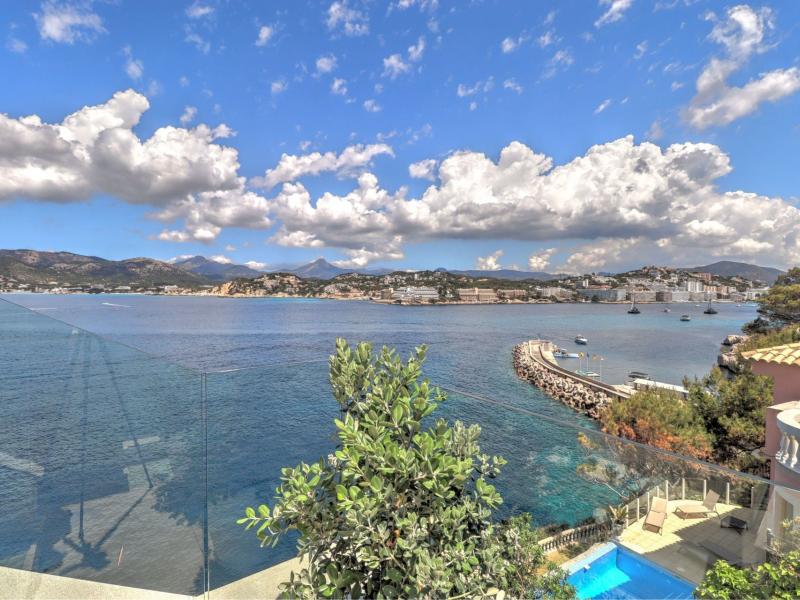 Frontline Villa for sale in Santa Ponsa - Mallorca , Illes Balears , Santa Ponca 