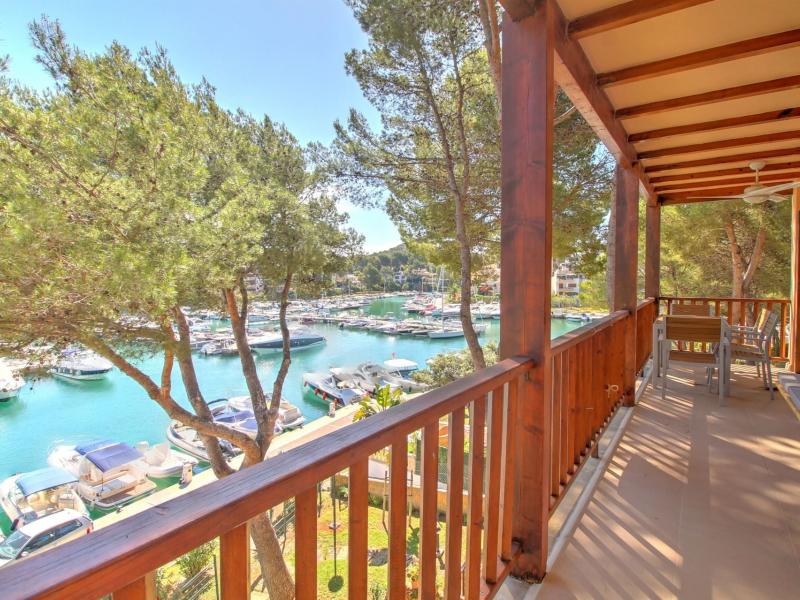 Frontline Apartment for Sale in La Caleta Santa Ponsa , Illes Balears , Santa Ponca 