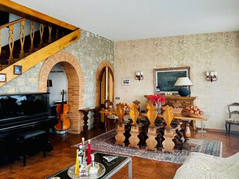 Restored Villa with Pool for Sale in Poggibonsi, Chianti, Tuscany , Tuscany 