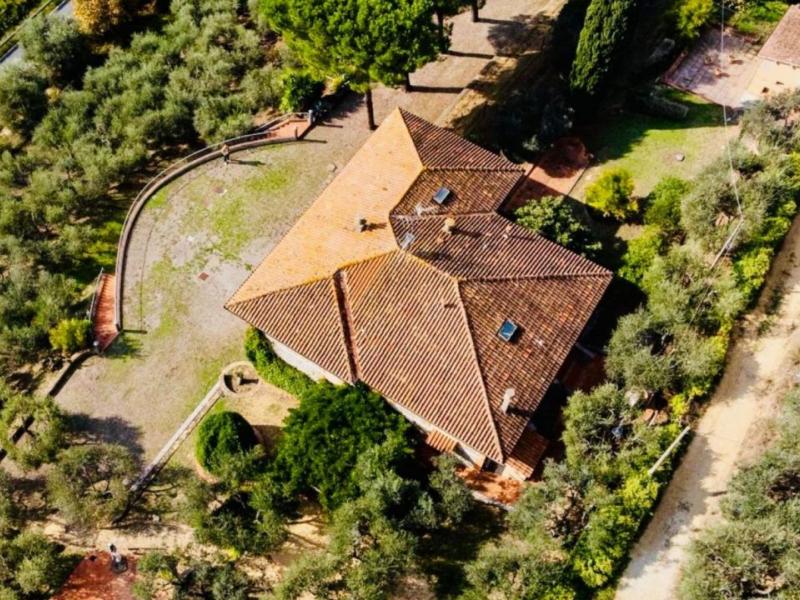 Restored Villa with Pool for Sale in Poggibonsi, Chianti, Tuscany , Tuscany 