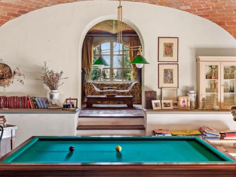 Historic Country Estate for Sale in Tuscany , Tuscany 