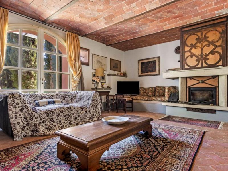 Historic Country Estate for Sale in Tuscany , Tuscany 