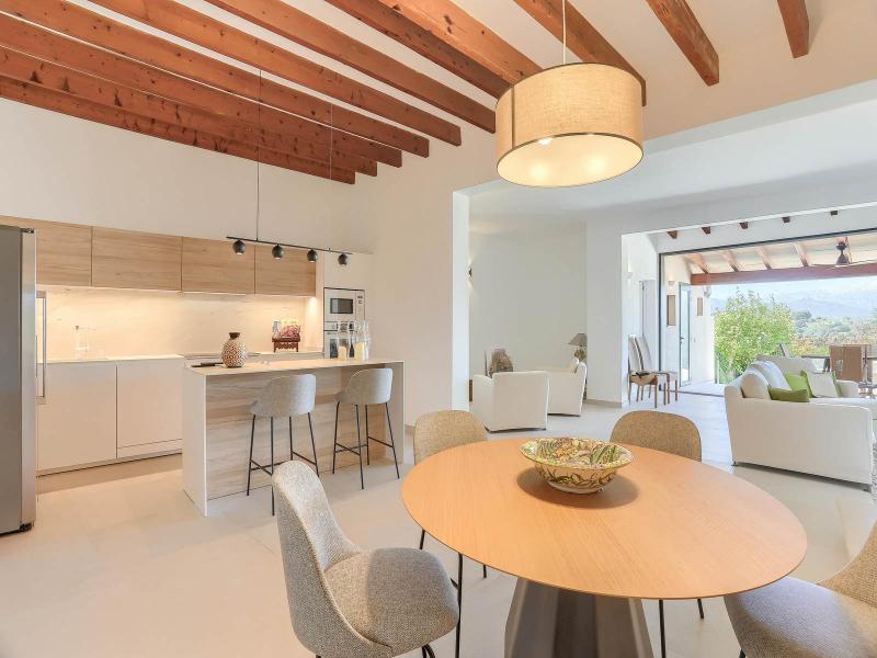 Exquisite Townhouse for Sale , Central 