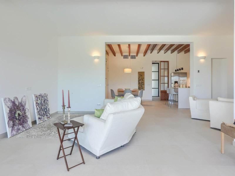 Exquisite Townhouse for Sale , Central 