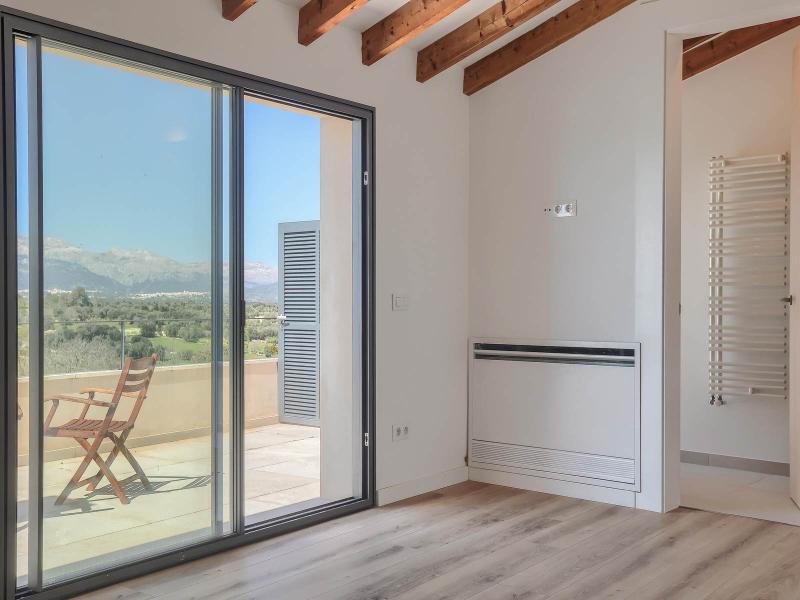 Exquisite Townhouse for Sale , Central 
