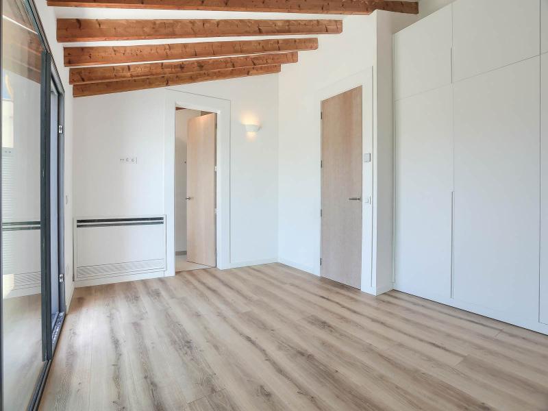 Exquisite Townhouse for Sale , Central 