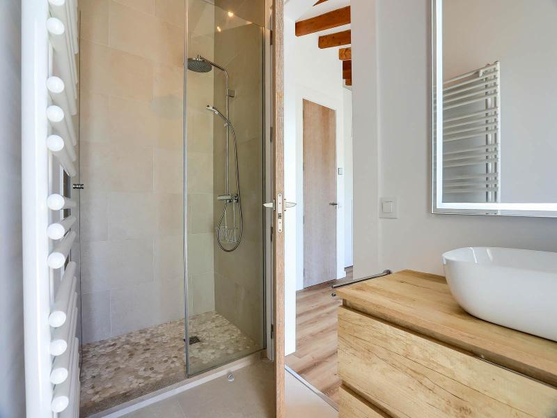 Exquisite Townhouse for Sale , Central 
