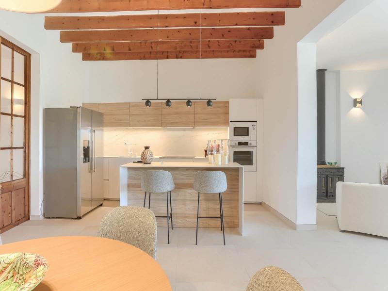 Exquisite Townhouse for Sale , Central 