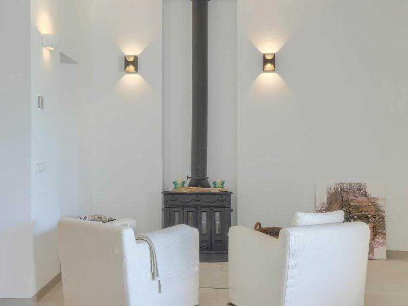 Exquisite Townhouse for Sale , Central 