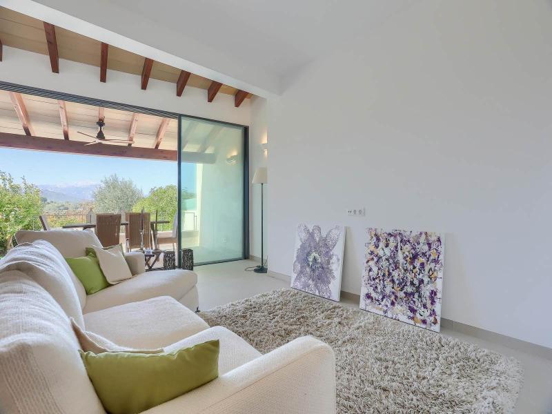 Exquisite Townhouse for Sale , Central 