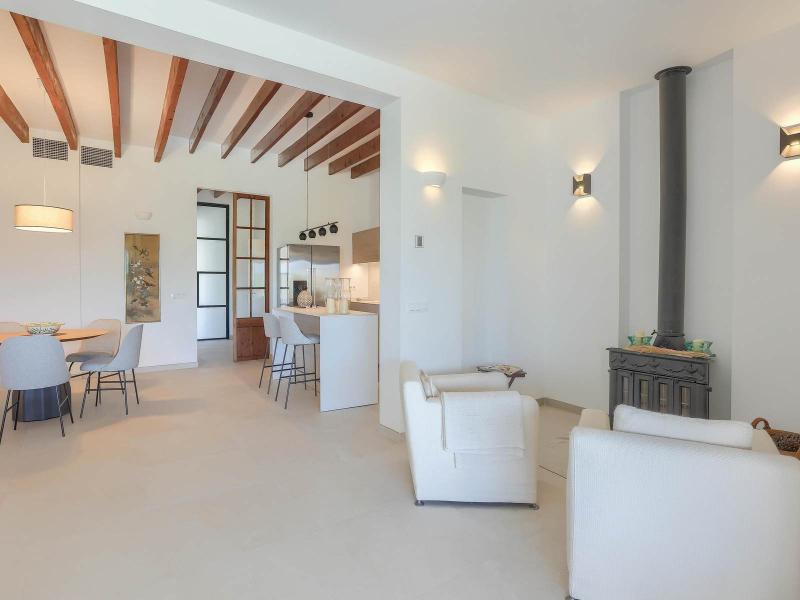 Exquisite Townhouse for Sale , Central 