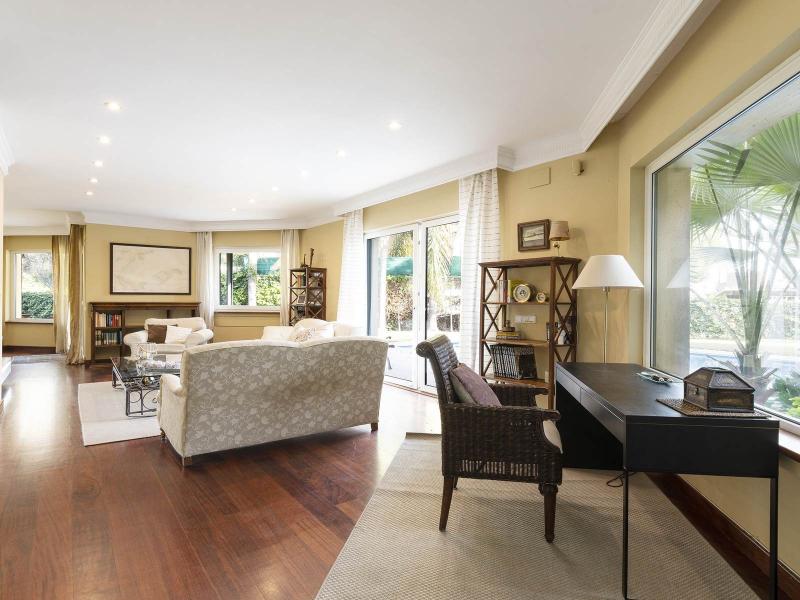 Elegant Villa for Sale in Terramar, Sitges , Sitges 