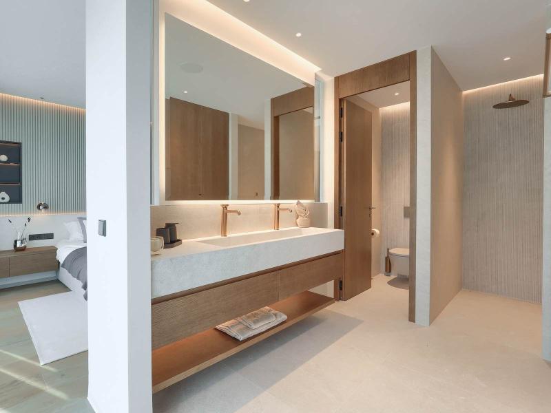 Luxury Seafront Apartment for Sale in Portixol Palma , 