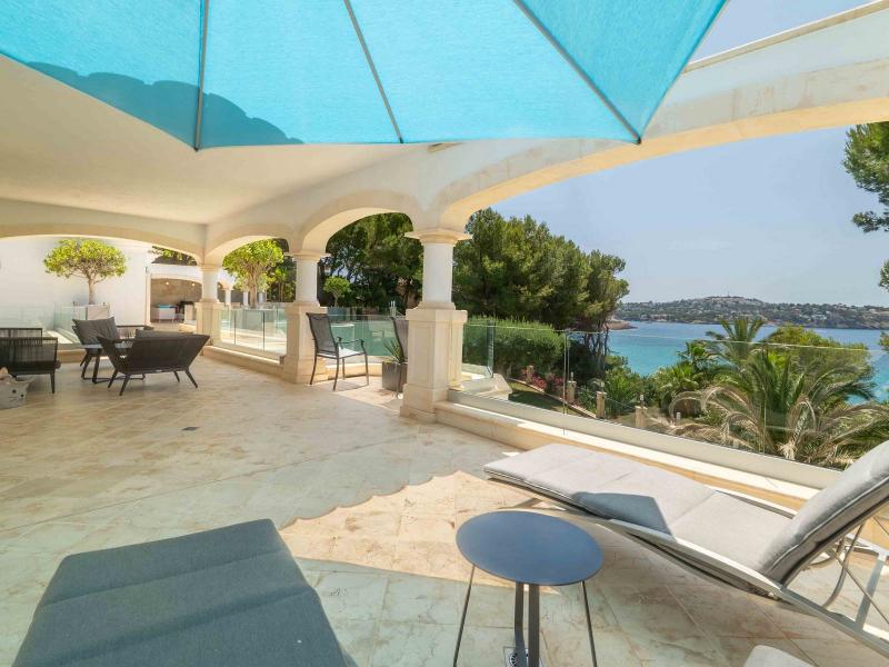 Luxury Beachfront Villa for Sale in Costa de la Calma, Mallorca , Calvia 