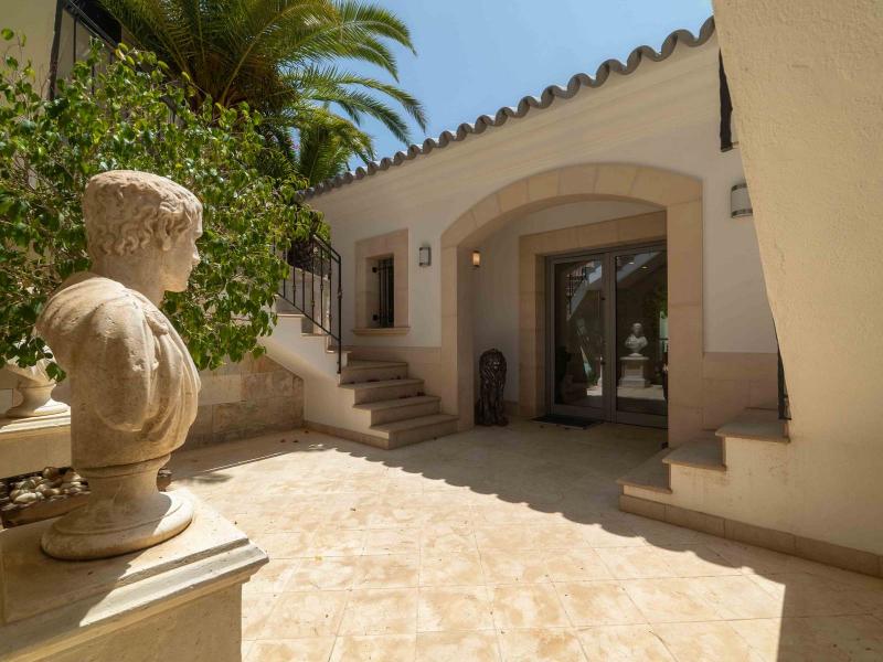 Luxury Beachfront Villa for Sale in Costa de la Calma, Mallorca , Calvia 