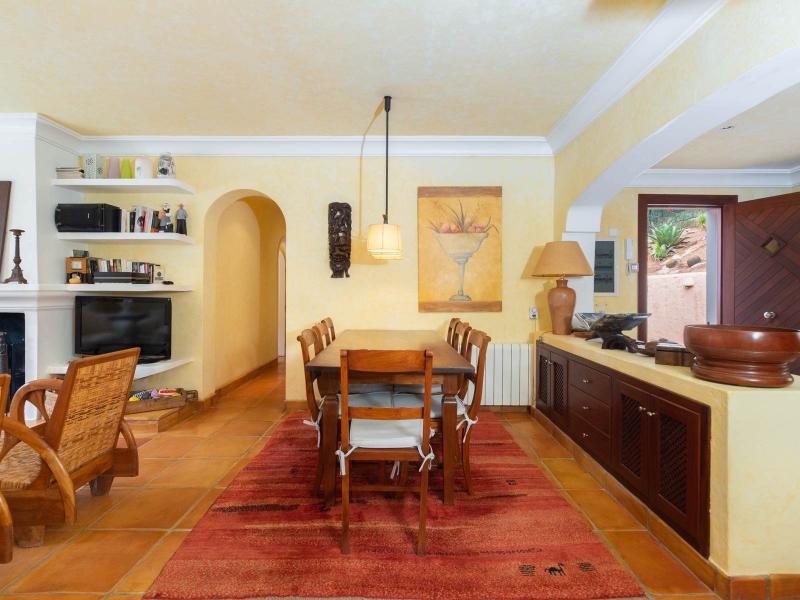 Charming Single-Level Ibiza Home Surrounded by Nature , Sant Josep de sa Talaia, 