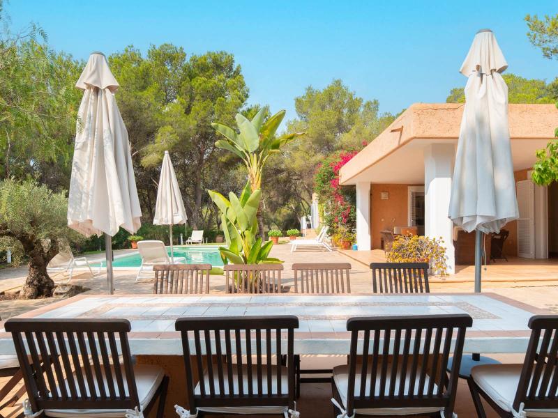 Charming Single-Level Ibiza Home Surrounded by Nature , Sant Josep de sa Talaia, 