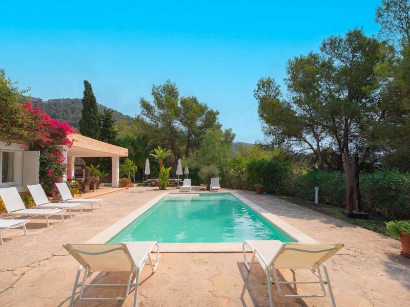 Charming Single-Level Ibiza Home Surrounded by Nature , Sant Josep de sa Talaia, 