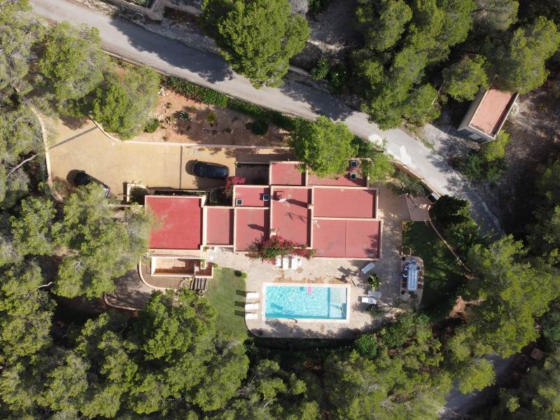 Charming Single-Level Ibiza Home Surrounded by Nature , Sant Josep de sa Talaia, 