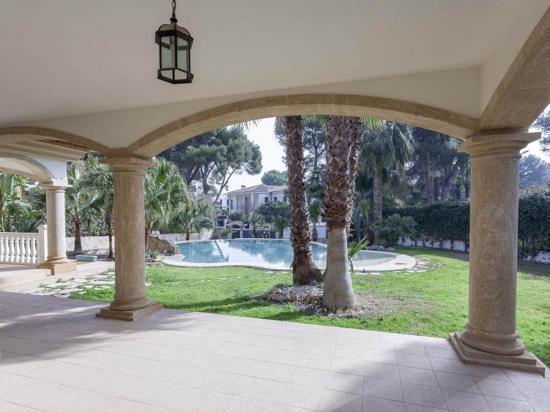 Exceptional Seven-Bedroom Villa , Valencia 