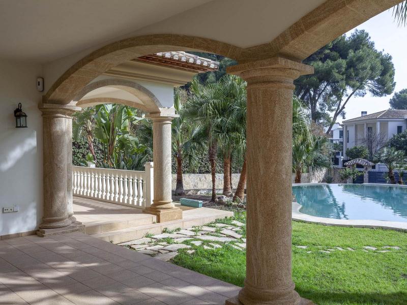 Exceptional Seven-Bedroom Villa , Valencia 