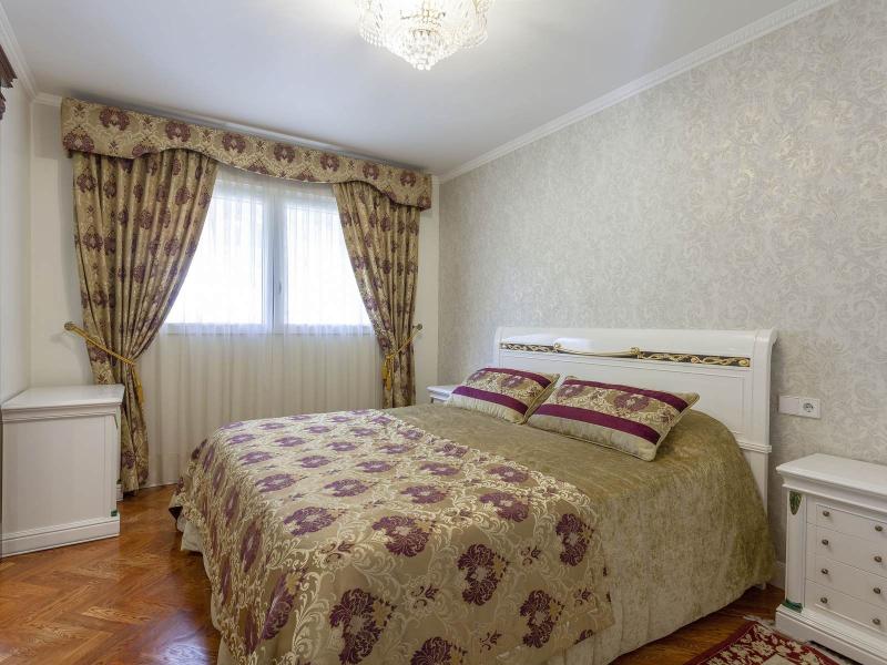 Exceptional Seven-Bedroom Villa , Valencia 