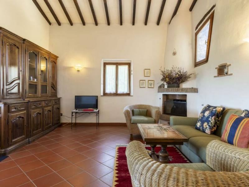 Historic Chianti Villa for Sale with Pool, Olive Grove & Panoramic Views in Castellina in Chianti , Tuscany 